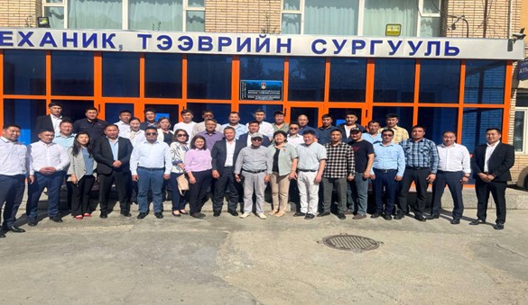 МЕТАЛЛУРГИ, МАШИН ҮЙЛДВЭРЛЭЛ, МЕТАЛЛ БОЛОВСРУУЛАЛТЫН САЛБАРЫН “МЭРГЭШСЭН ИНЖЕНЕР”-ИЙН ЗЭРЭГ ОЛГОХ СУРГАЛТЫГ АМЖИЛТТАЙ ЗОХИОН БАЙГУУЛЛАА