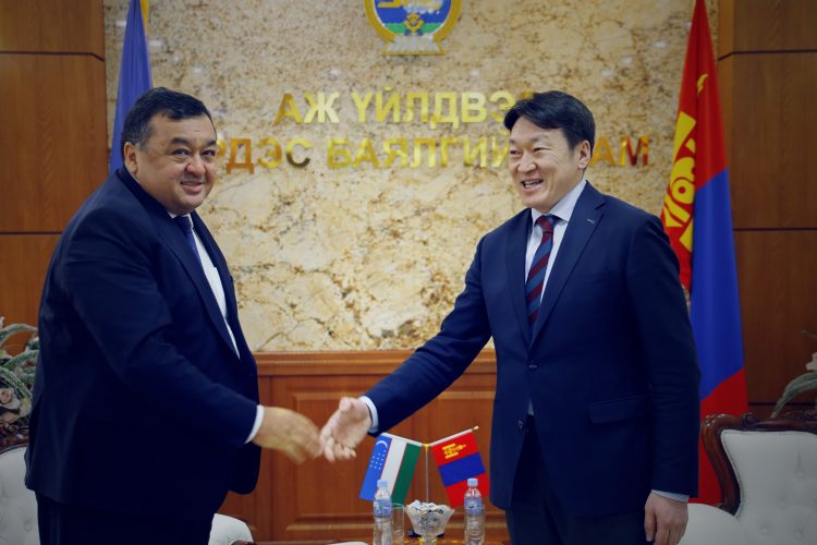 УЗБЕКИСТАН УЛСЫН ХӨРӨНГӨ ОРУУЛАЛТ, АЖ ҮЙЛДВЭР, ХУДАЛДААНЫ ДЭД САЙДЫГ ХҮЛЭЭН АВЧ УУЛЗАВ