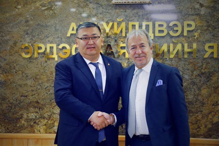 ОЛОН УЛСЫН АТОМЫН ЭНЕРГИЙН АГЕНТЛАГИЙН ЕРӨНХИЙ ЗАХИРЛЫН ОРЛОГЧТОЙ УУЛЗАВ