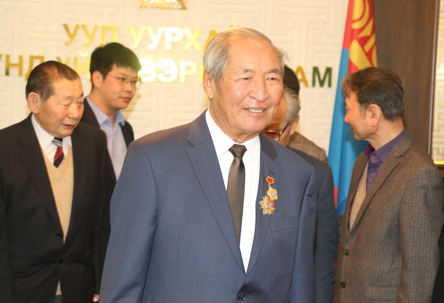 Хөдөлмөрийн баатар Ч.Хурц: Геологич хүн улс орныхоо хөгжлийн 20-30 жилийн ирээдүйг урьдчилж хардаг