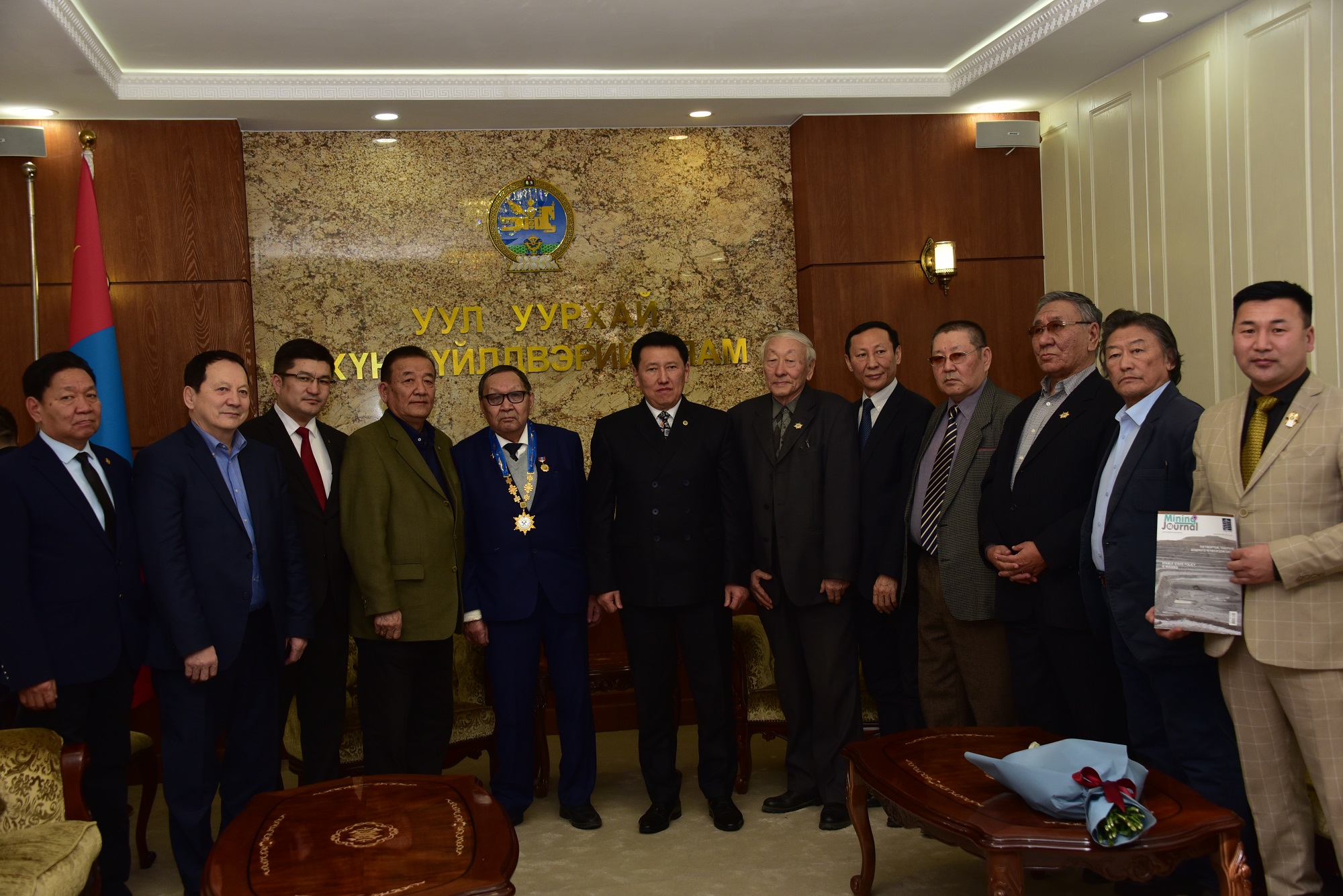 “Уул уурхайн алдарын од” одон гардууллаа
