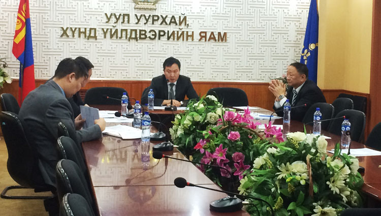 Төрийн албаны зөвлөлийн Уул уурхай, хүнд үйлдвэрийн яамны дэргэдэх Салбар зөвлөлийн хуралдаан боллоо