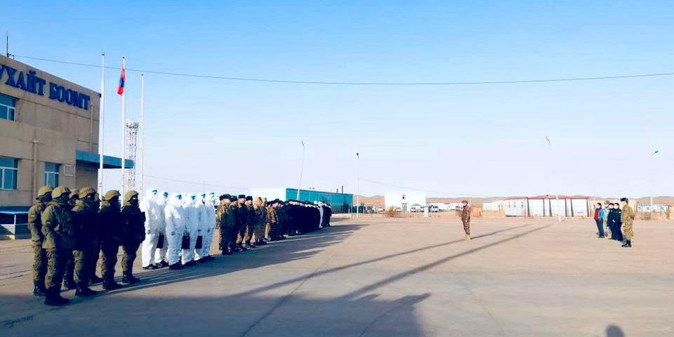 Гашуунсухайт боомтоор нүүрс экспортолж эхэллээ